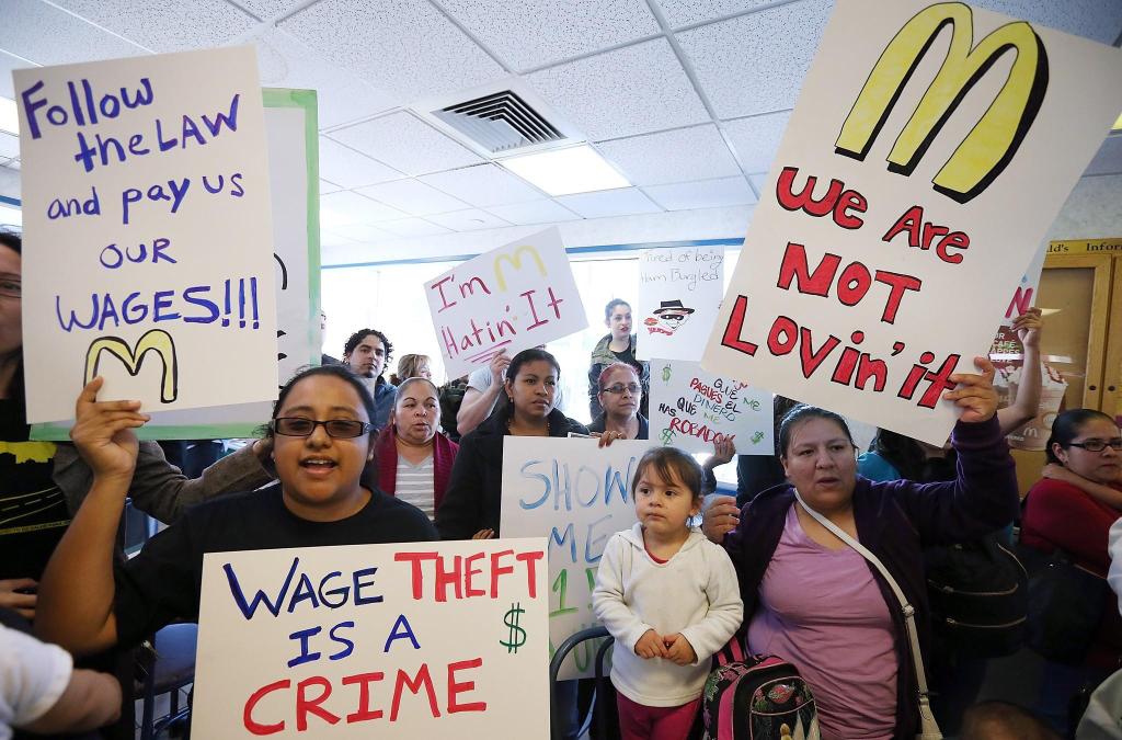 la-fi-mo-wage-theft-survey-fast-food-20140331-001